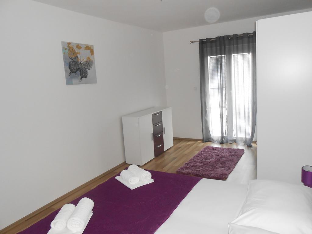 Apartment Petric Ровінь Екстер'єр фото