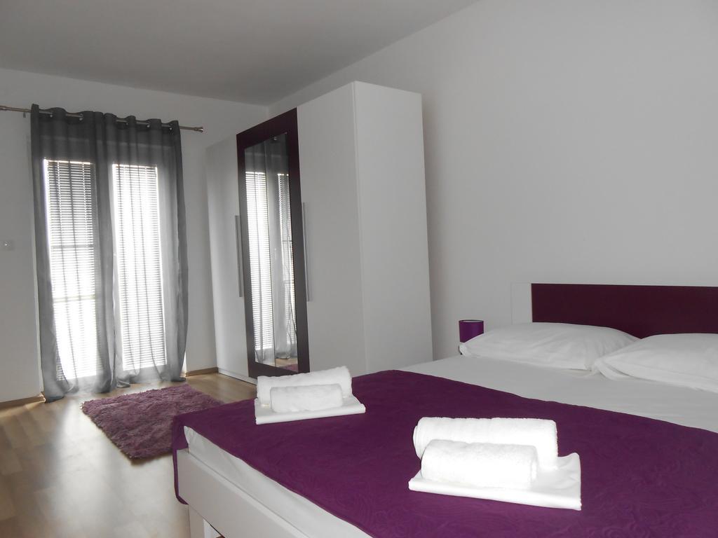 Apartment Petric Ровінь Екстер'єр фото